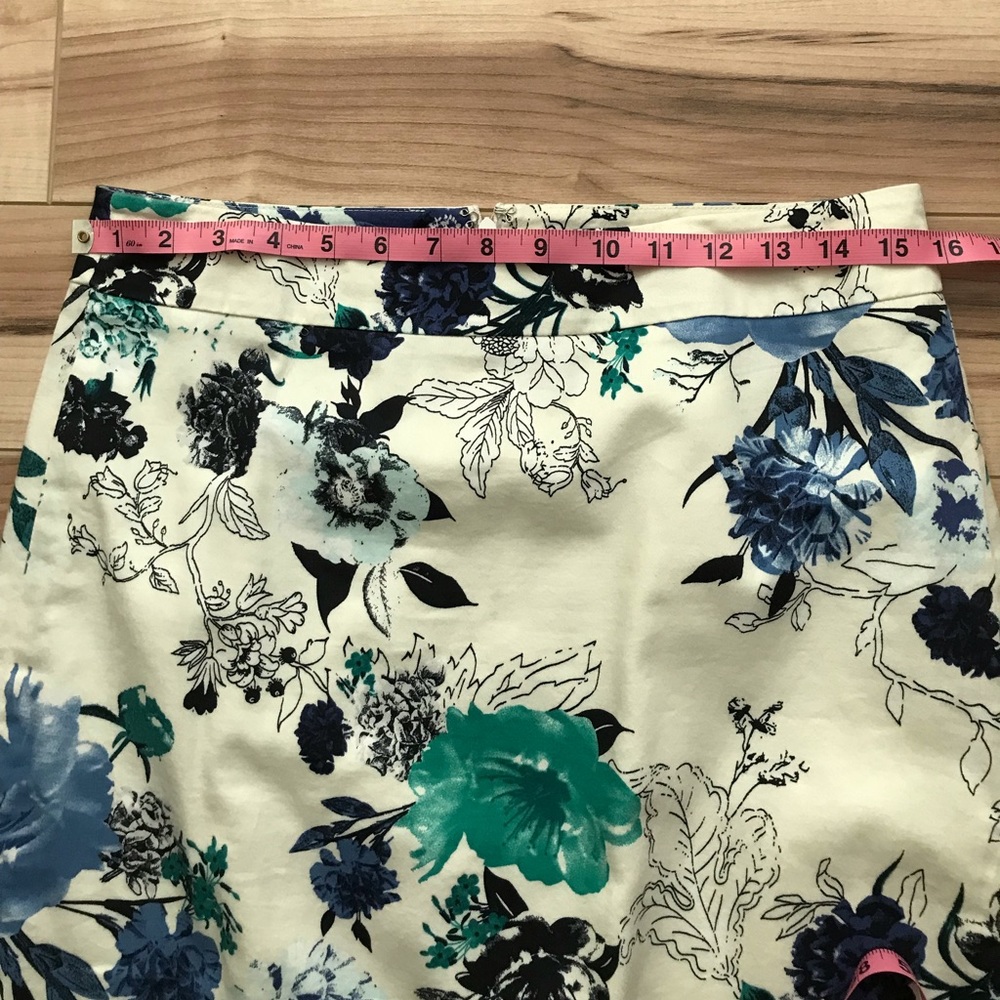 Loft Skirt - Picture 4 of 6